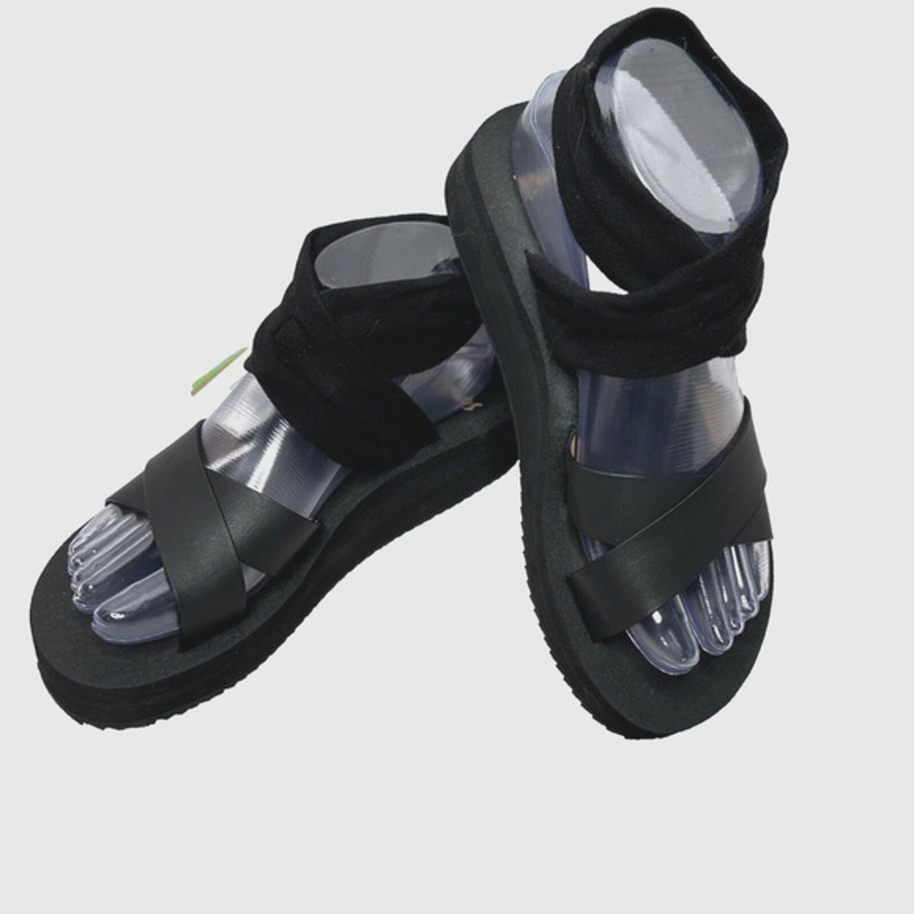 Sanuk Soft Top Platform Sandals Womens Size 6 Black Comfort Sandals NWT